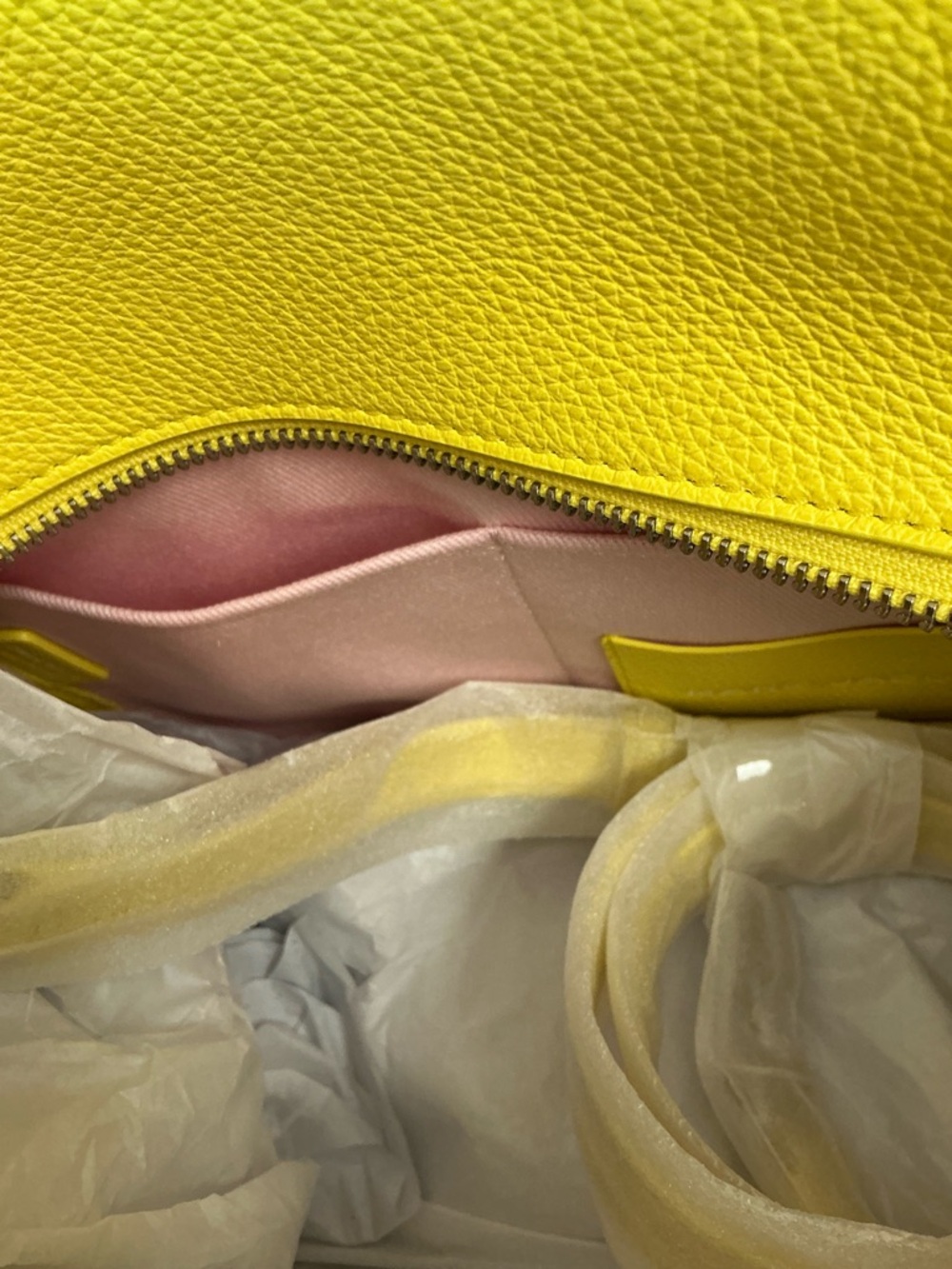 NWT MARC JACOBS CUSTOM PAINTED PARROT YELLOW MEDIUM LEATHER TOTE BAG - Picture 10 of 16